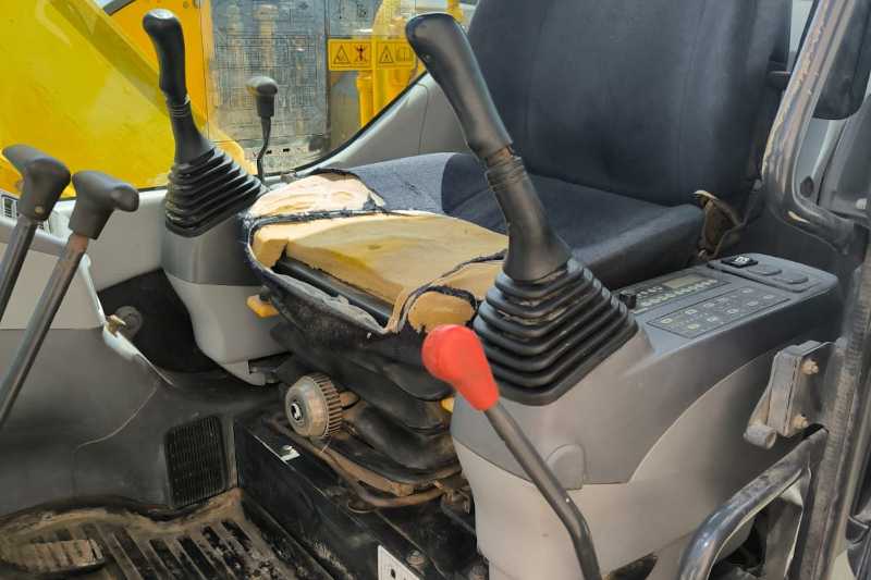 OmecoHub - Immagine KOMATSU PC138US-2E1